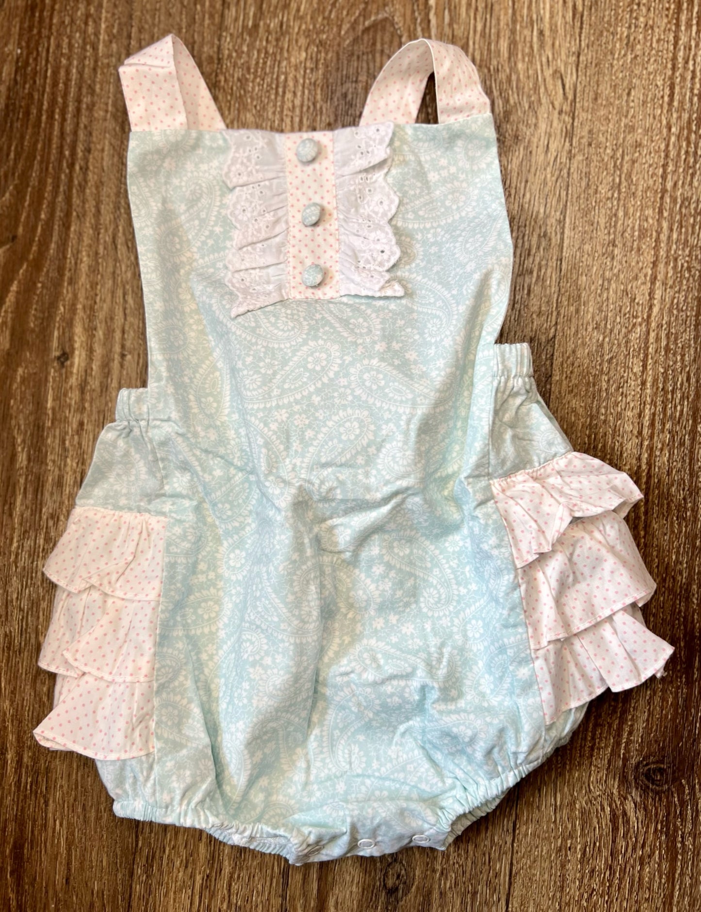 Simply Sweet Ruffle Bubble